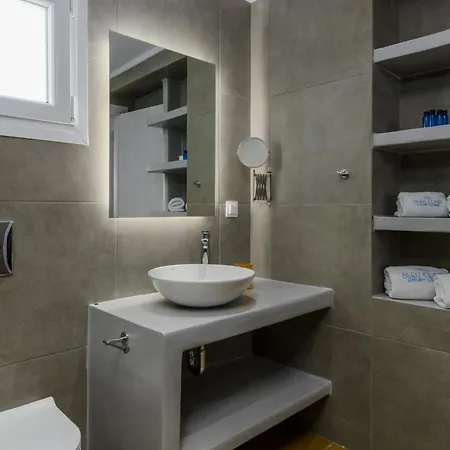 Bleu Clair Luxury Living * 아르고스톨리온